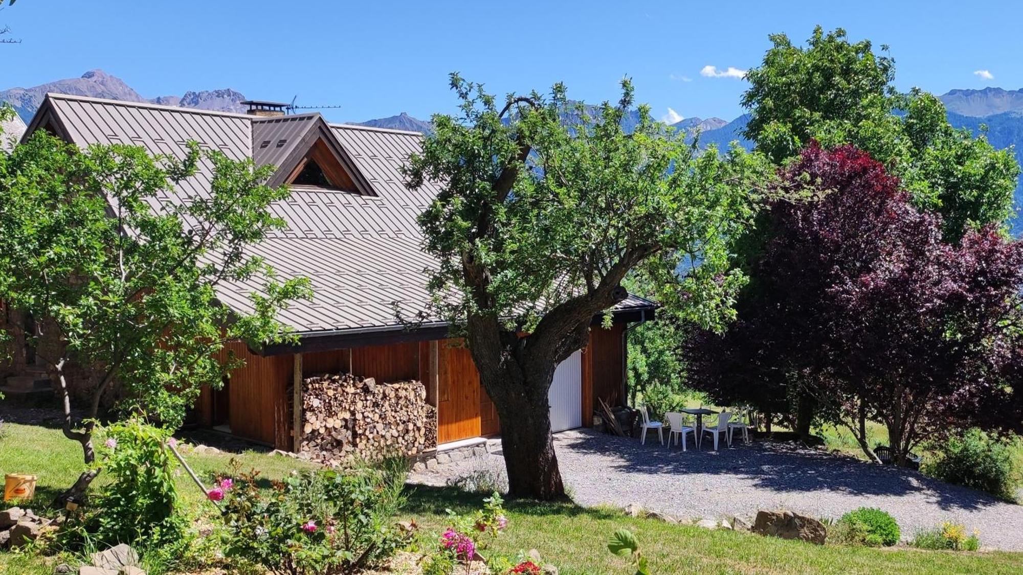 Chalet Mounette Ski Sauna Lac Embrun Puy-Sanieres Exterior photo